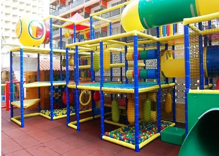 Skyview By Livvo 3*